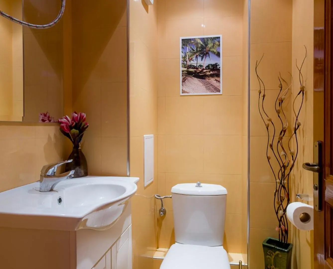 Top Center Spacious Apartment With Ac And Free Underground Parking Sófia