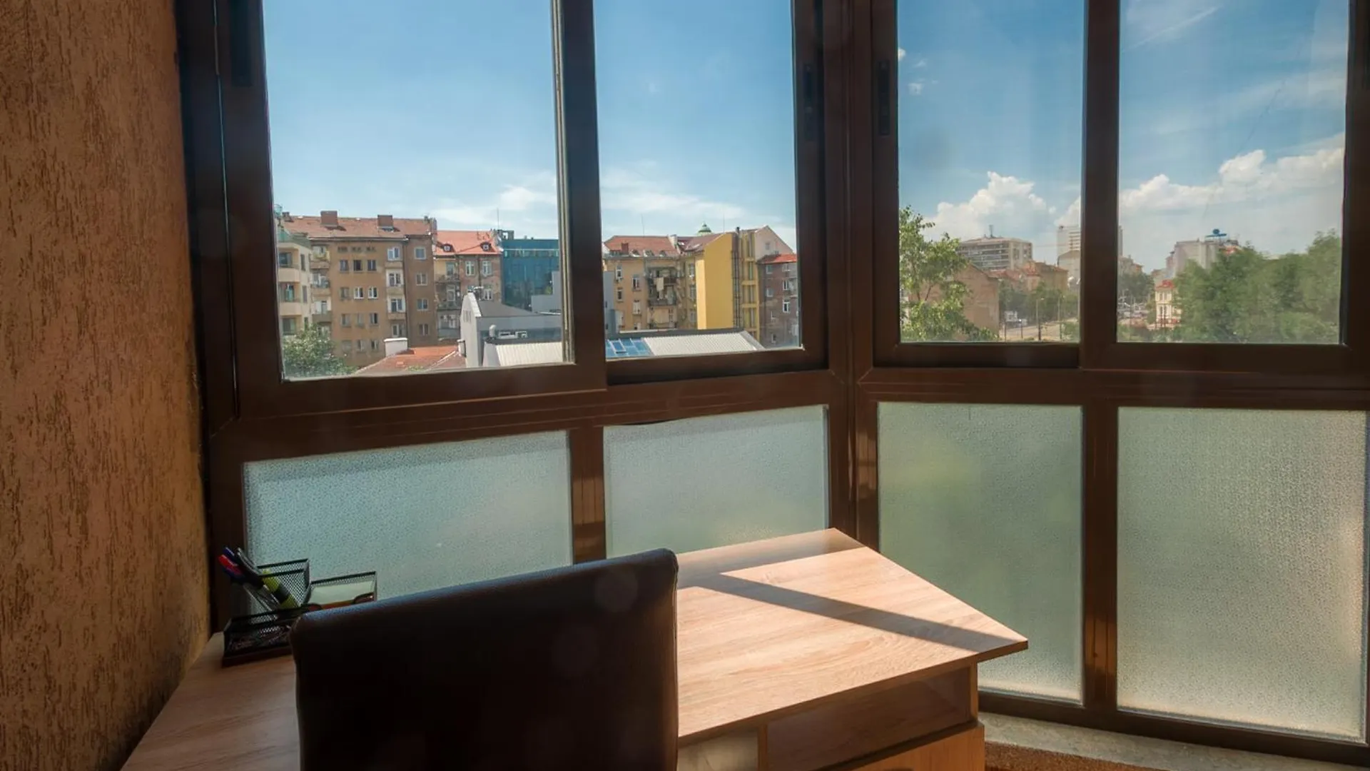 Top Center Spacious Apartment With Ac And Free Underground Parking Sófia