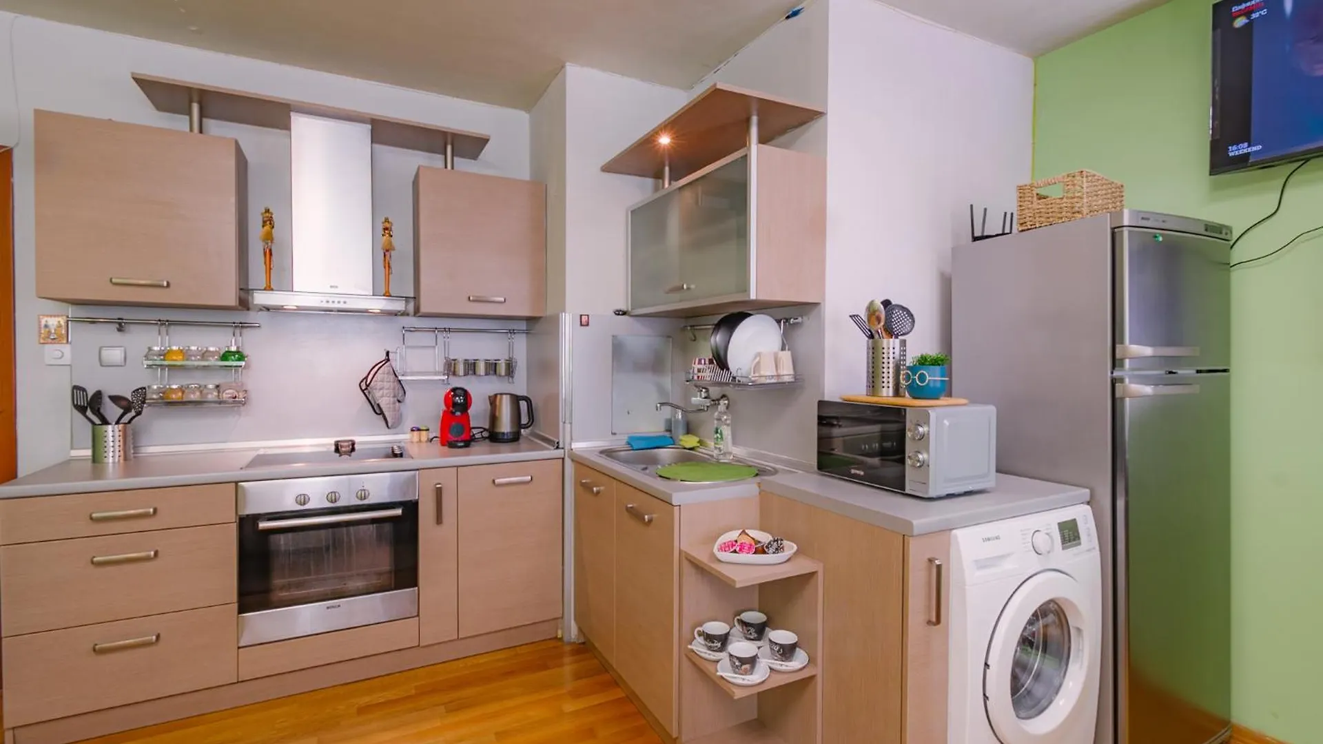 Top Center Spacious Apartment With Ac And Free Underground Parking Sófia