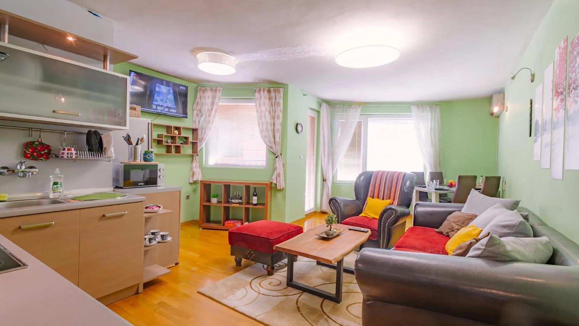 Top Center Spacious Apartment With Ac And Free Underground Parking Sófia Bulgária